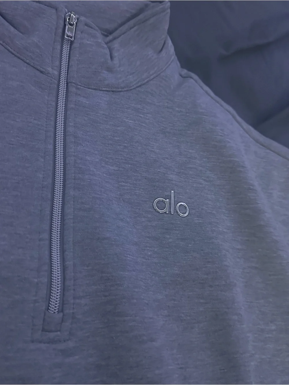 ALO Yoga Men’s Light Gray quarter Zip Pullover